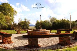 Peaceful Mountain Cottage :HikesBomaAnimalsPool