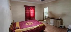 Live with the locals in Bamboo House - Batukunku