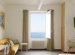Cà de Mâ Ω Sea Front Apartment - Quinto al Mare