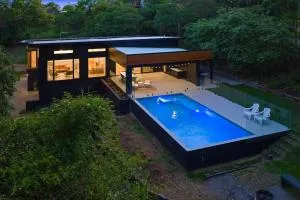 Rainforest Villa: Luxe Escape - Tanawha