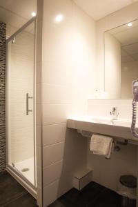 Hotels Hotel des Halles : photos des chambres