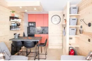 f2 28 m2 n°405 5 personnes ski au pied/piscine - Le Désert