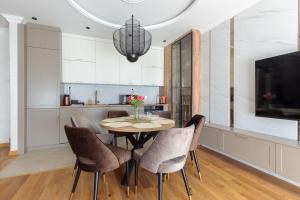 DONNER LUXURY APARTMAN