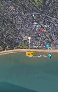 Beach 3 mins walk, 2PM check-in, private garden.