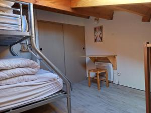 Appartements Avec Wifi - Studio en pleine nature Puyvalador : photos des chambres