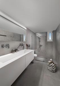 Modern Apartment in Acropolis Area