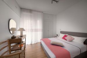 Modern Apartment in Acropolis Area