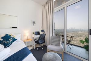 Cozy Studio 29th Floor, Bloom Towers Marina View