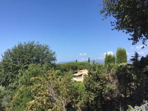 Villas Orange Villa on the Cote d'Azur 6BR 11pax AC Private Heated Pool BBQ Mountain View : photos des chambres