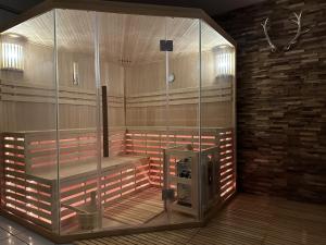 Großzügige und romantische Wellnessoase mit privater Sauna in ru