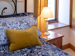 2 Bed in Fowey LTBUZ