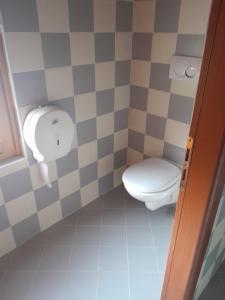 Lunga Via Delle Dolomiti img92