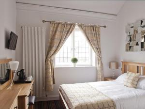 Double Room with Private Bathroom room in Burton Stone Inn
