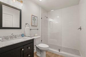 Luxurious Golf Condo W Resort Pool and Amenities!