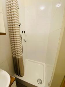 NiceApartmentHollerg.11