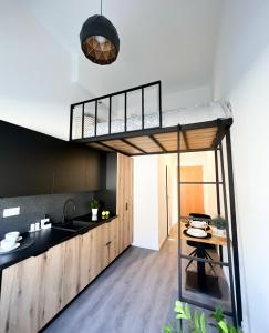 APARTLOFT