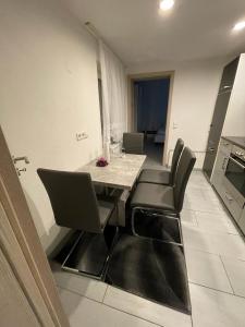 Apisha Apartement