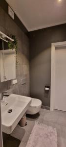 Albatross Green Apartment