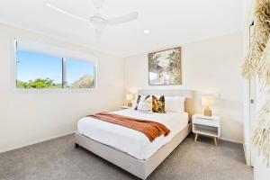 Stunning Waterfront Oasis