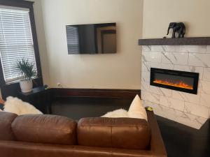 1905 Historic Detroit Home Near City