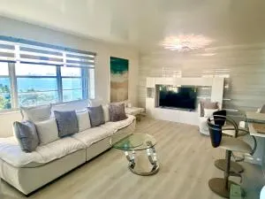 Panoramic luxurious waterfront one bedroom apartment with Miami skyline view Free parking 5min drive to Miami Beach - North Bay Village