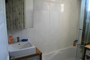 Sejours chez l'habitant Chambre avec balcon - Parc des Expos Porte de Versailles : Chambre Double avec Balcon