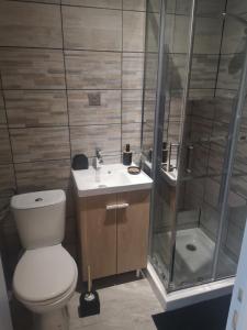 Voisenon village paisible Gare de lyon 25mn RER accès A5 à 10mn Paris 5mn proche de Melun château de vaux le vicomte Fontainebleau proche