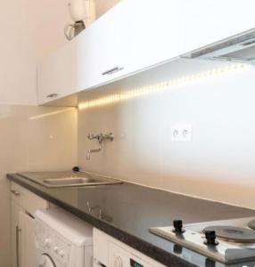 Appartements Beachfront apartment Promenade Des Anglais : photos des chambres