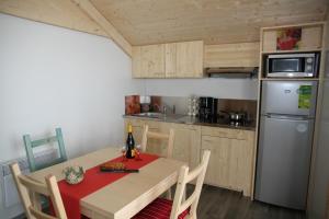 Campings Camping La Ribere : photos des chambres