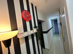 Striped Partition Room in Barsha 1 Near Mall of the Emirates