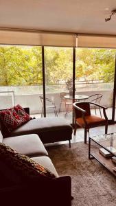 Apartamento en Las Condes frente a parque araucano
