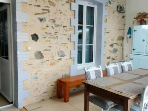 Maisons de vacances Maison Familiale de Charme a 300m de la Plage - Saint Jean de Monts, 6 Pers, Wifi Gratuit - FR-1-323-408 : photos des chambres