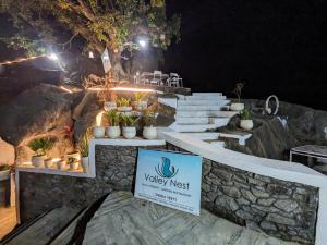 Valley Nest for 6-12 PAX