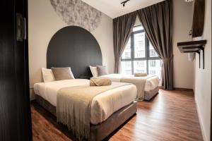 K Avenue by CAIRO