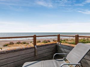 4 Bed in Pevensey Bay BT069