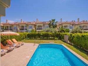 Sunset Beach Club Aqualettings Pearl 4