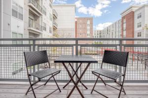 Alewife 2br w gym wd nr shopping T BOS-935