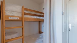 A1519 Etoiles D Orion- Studio 4 pers