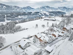 Alpenglück Chalet Schladming - Dachstein by AA Holiday Homes