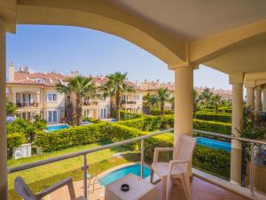 Sunset Beach Club Aqualettings Pearl 9