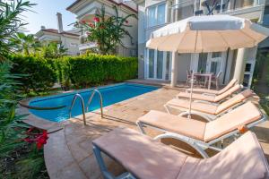 Sunset Beach Club Aqualettings Oyster 5