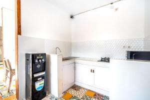 Lumturi House - Centrally Located