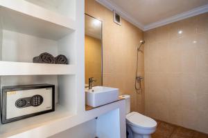 Lumturi House - Centrally Located