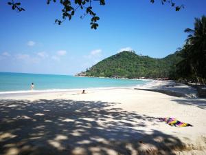 Smile Bungalow Bottle Beach