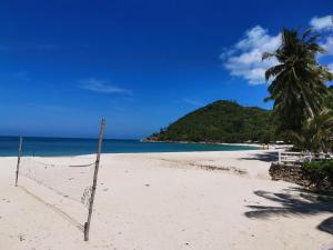 Smile Bungalow Bottle Beach