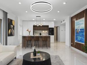 Vistas al mar en el centro de Puerto Banús 3 4H