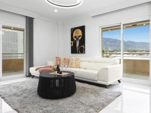 Vistas al mar en el centro de Puerto Banús 3 4H