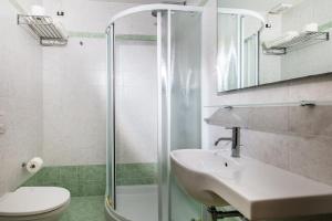 Double Room with Balcony room in Hotel Vienna