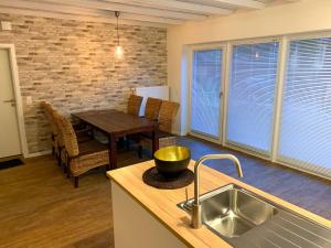 Ferienwohnungen Arp "Beach House" mit Terrasse und Parkplatz