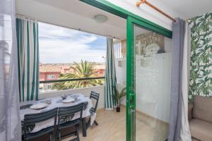 Floral Home - Large Private Terrace with Pool